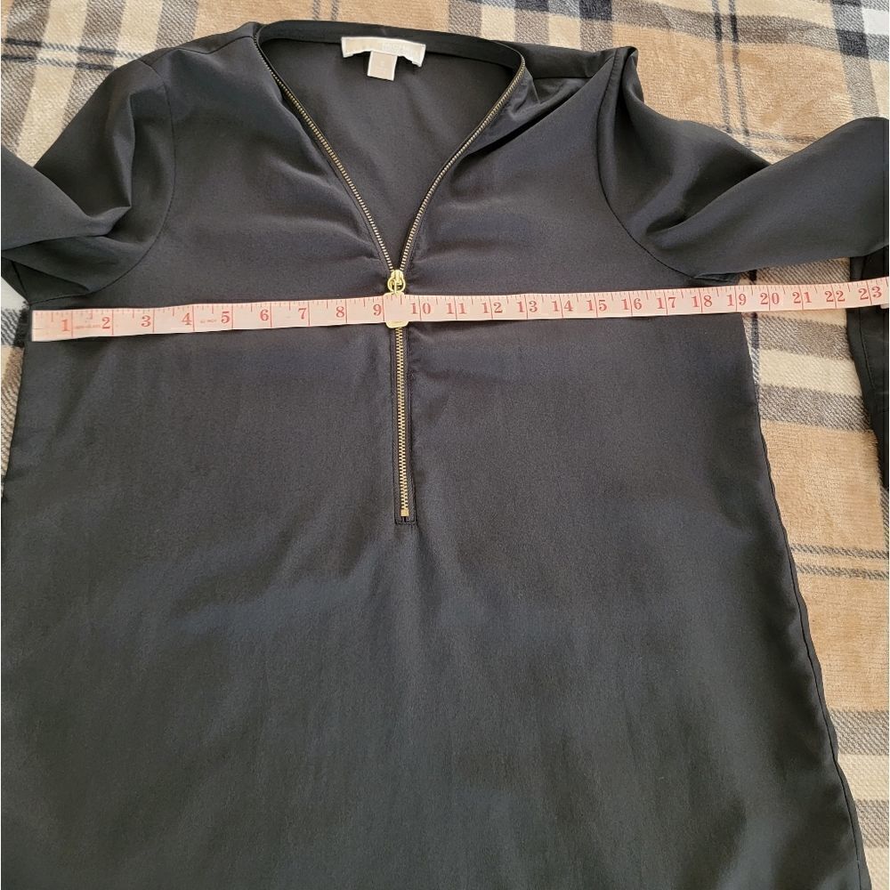Michael Kors blouse - Picture 8 of 9